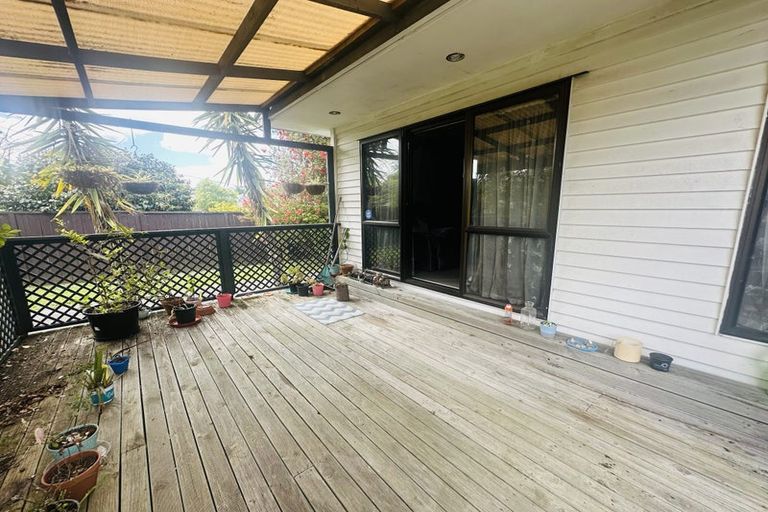 Photo of property in 64 Golf Road, New Lynn, Auckland, 0600