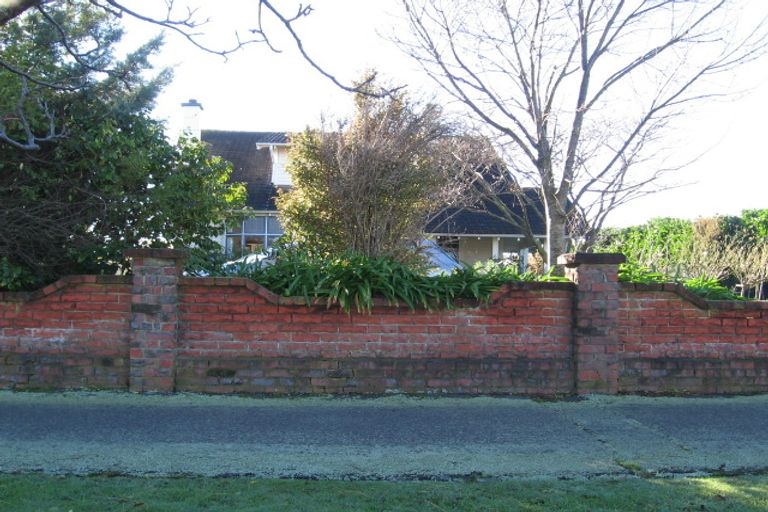 Photo of property in 5 Martin Street, Palmerston North, 4414