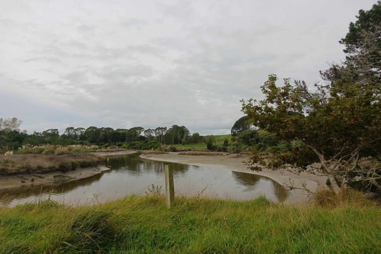 Photo of property in Russell Road, Oakura, Hikurangi, 0184