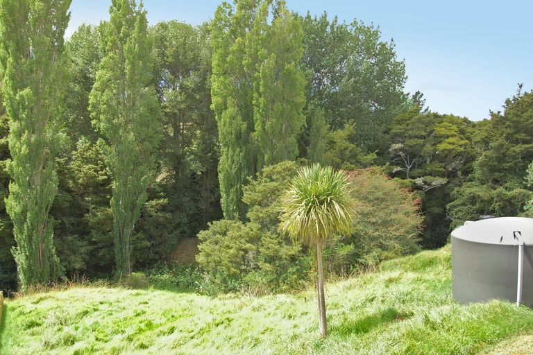 Photo of property in 32 Marshall Road, Kaiwaka, 0573