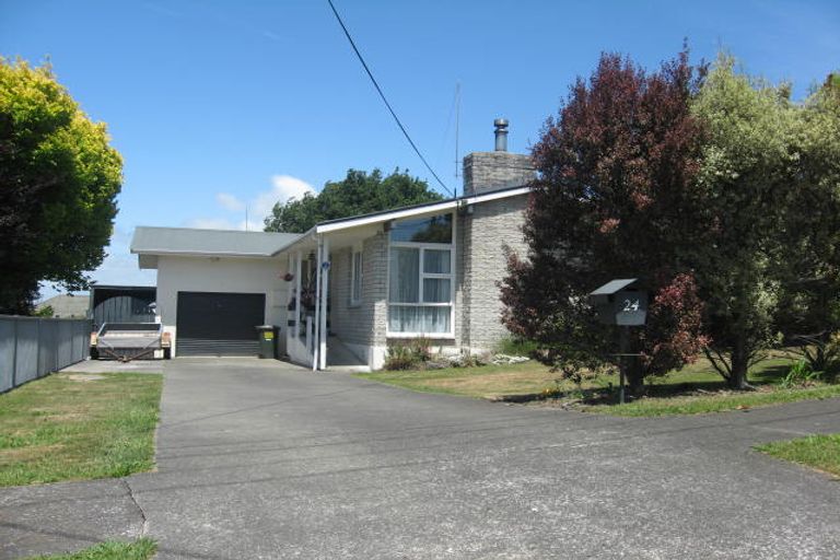 Photo of property in 24 Pirinoa Street, Feilding, 4702