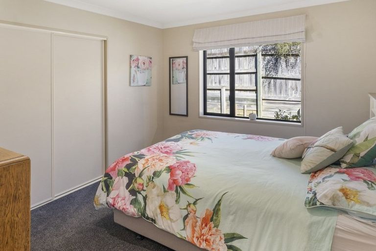 Photo of property in 17 Weka Place, Picton, 7220