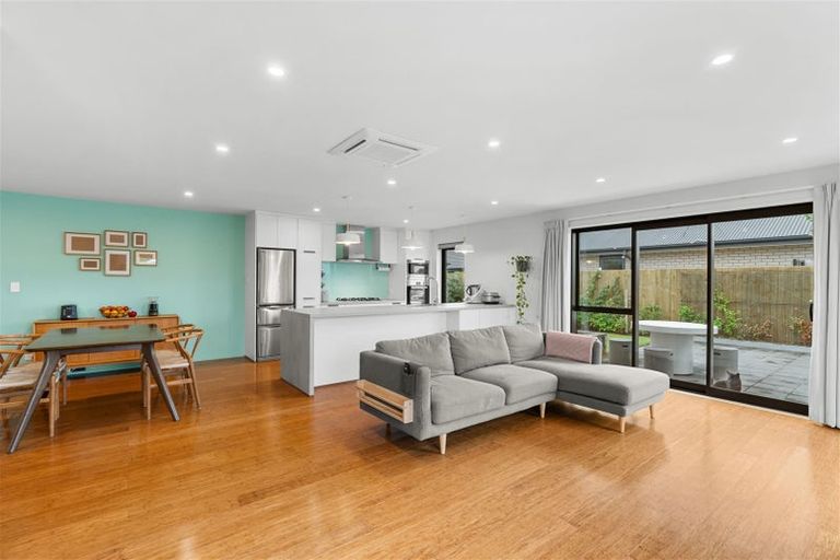 Photo of property in 21 Lockwood Street, Halswell, Christchurch, 8025