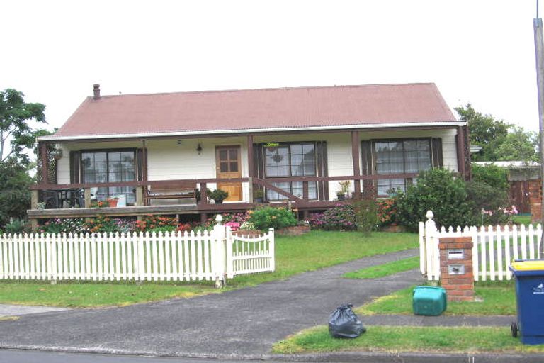 Photo of property in 2 Urban Grove, Ranui, Auckland, 0612