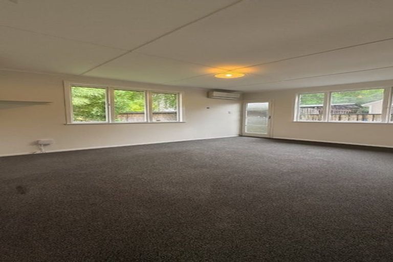 Photo of property in 30a Benge Crescent, Clouston Park, Upper Hutt, 5018
