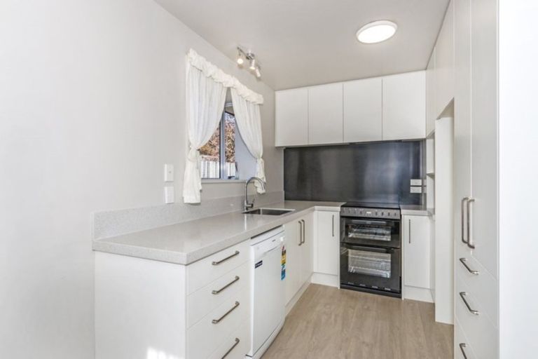 Photo of property in 1/184 Greers Road, Bryndwr, Christchurch, 8053