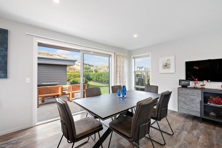 Photo of property in 88 Cedarwood Street, Woodridge, Wellington, 6037