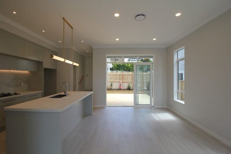 Photo of property in 157a Bonair Crescent, Silverdale, 0932