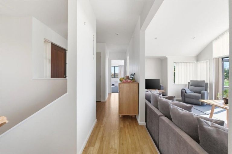 Photo of property in 9 Astor Place, Welcome Bay, Tauranga, 3112