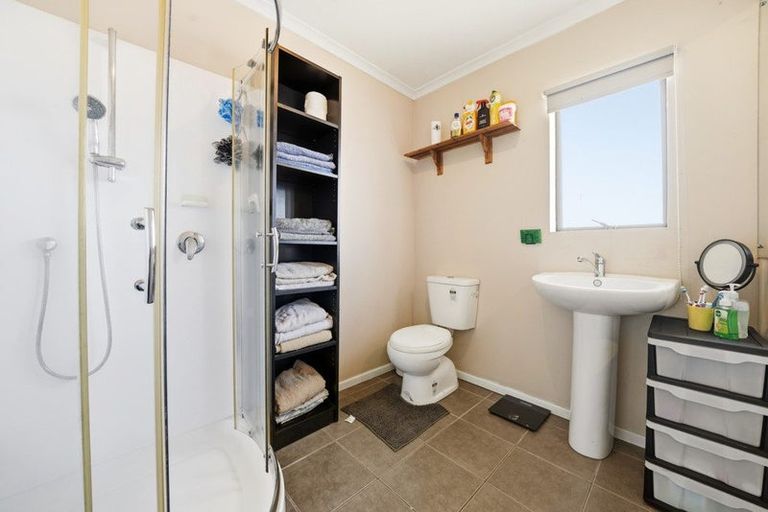 Photo of property in 12 Plunket Avenue, Papatoetoe, Auckland, 2104