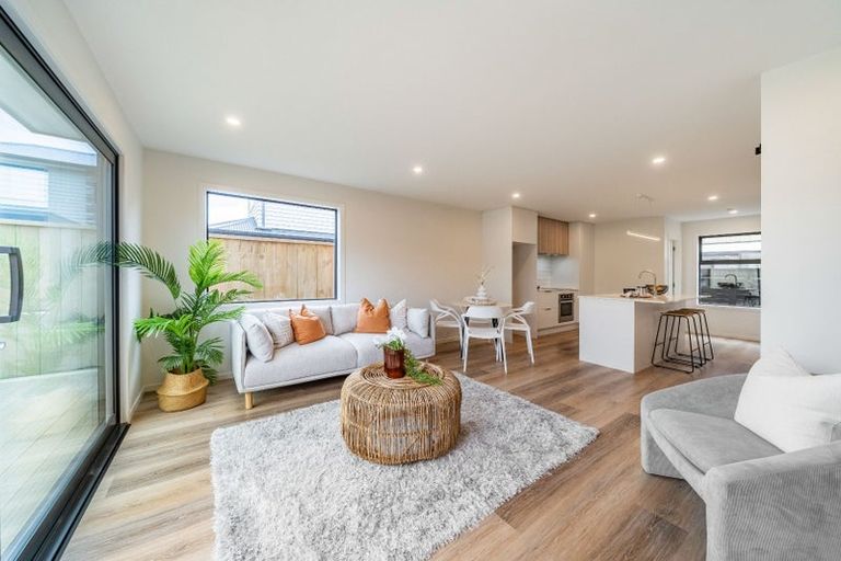 Photo of property in 7/123 Knights Road, Hutt Central, Lower Hutt, 5010