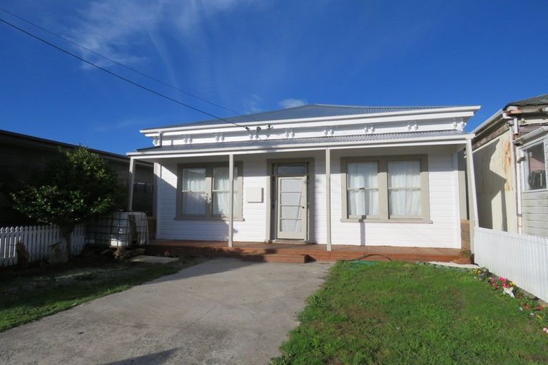 Photo of property in 87 Peel Street, Westport, 7825