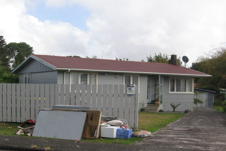 Photo of property in 43 Nile Road, Kelston, Auckland, 0602