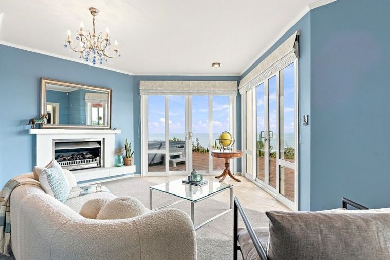 Photo of property in 37 Longbeach Drive, Castlecliff, Whanganui, 4501