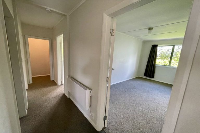 Photo of property in 130 Champion Street, Cannons Creek, Porirua, 5024