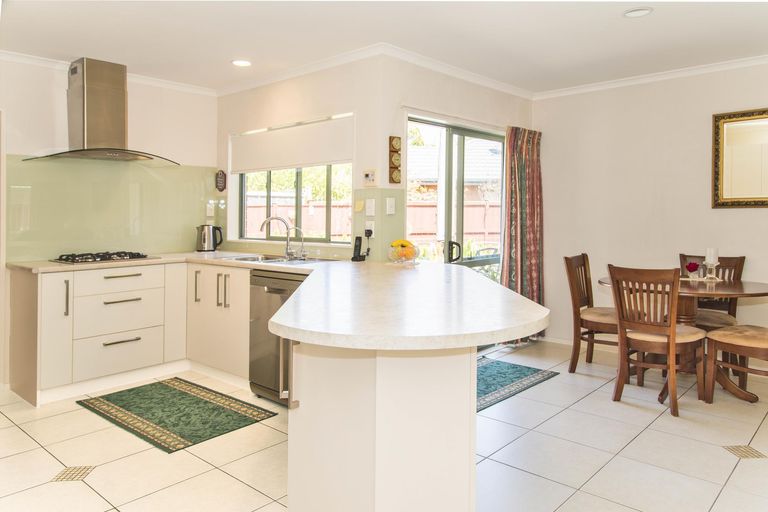 Photo of property in 50 Blackwood Drive, Wattle Downs, Auckland, 2103