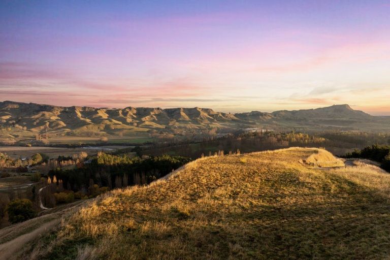 Photo of property in 27 Raratu Road, Kahuranaki, 4295