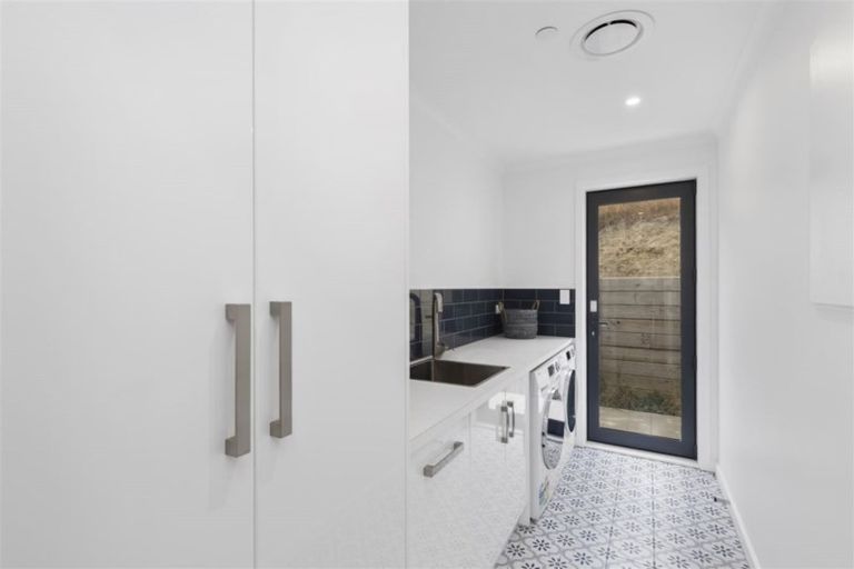 Photo of property in 1331a Coast Road, Wainuiomata Coast, Wainuiomata, 5373