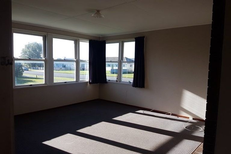 Photo of property in 10 Thames Street, Roslyn, Palmerston North, 4414
