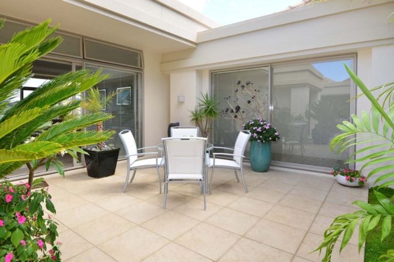 Photo of property in 74 Voyager Drive, Gulf Harbour, Whangaparaoa, 0930