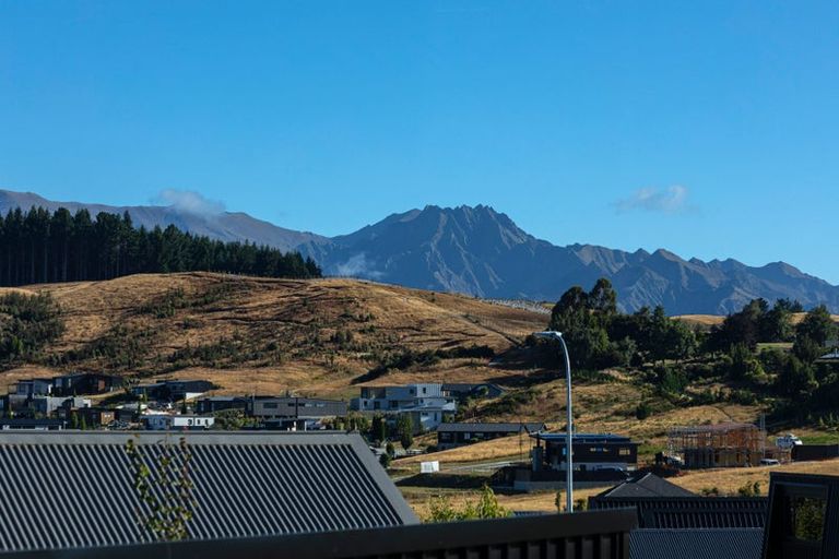 Photo of property in 15 Landsborough Lane, Wanaka, 9305