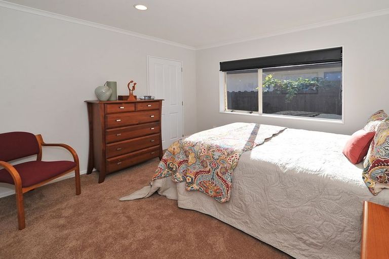 Photo of property in 15 Longford Park Drive, Takanini, 2112