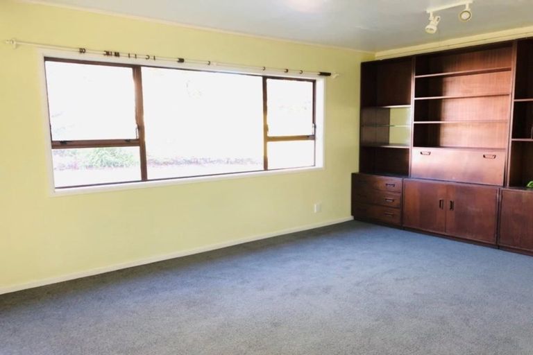 Photo of property in 1/2 Deep Creek Road, Torbay, Auckland, 0630