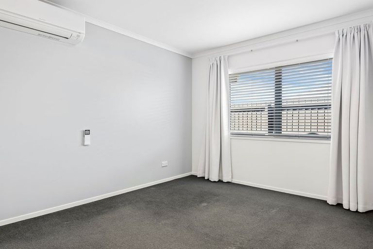 Photo of property in 30 Taiore Crescent, Marshland, Christchurch, 8083