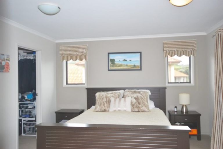 Photo of property in 22 Greenbough Lane, Greenhithe, Auckland, 0632