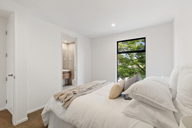 Photo of property in 83b Browns Road, St Albans, Christchurch, 8052