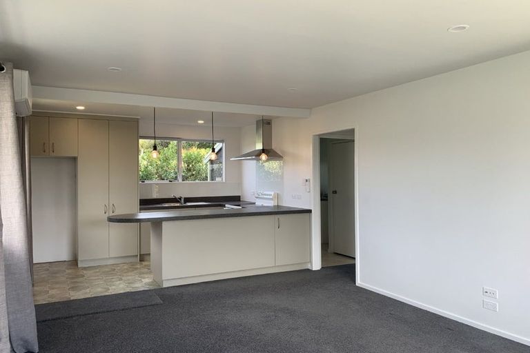 Photo of property in 5 Rapaki Place, Te Atatu Peninsula, Auckland, 0610