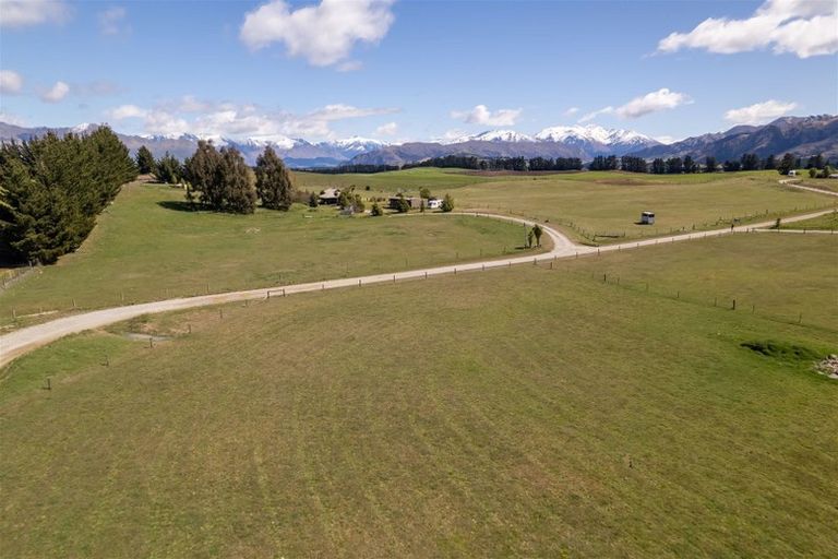 Photo of property in 191 Loess Lane, Hawea Flat, Wanaka, 9382