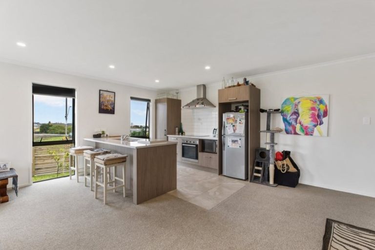 Photo of property in 95 Bert Wall Drive, Omokoroa, 3114