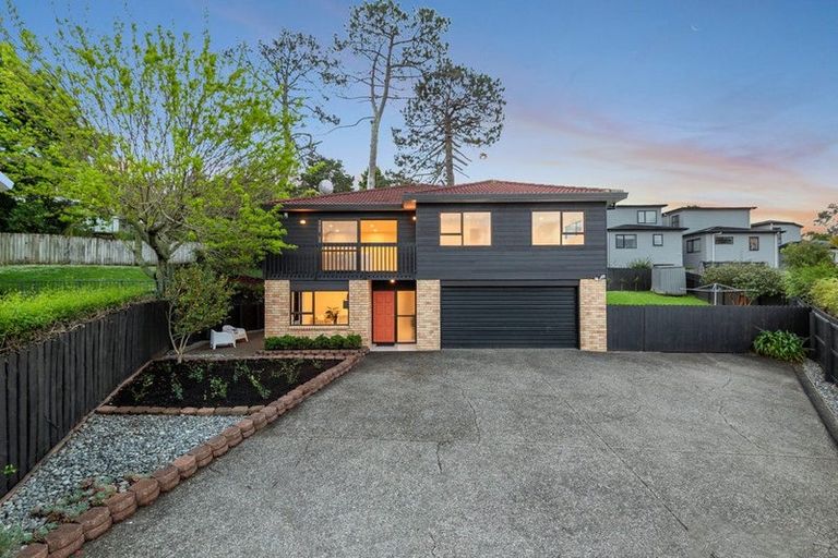 Photo of property in 24 Rosemary Avenue, Forrest Hill, Auckland, 0620