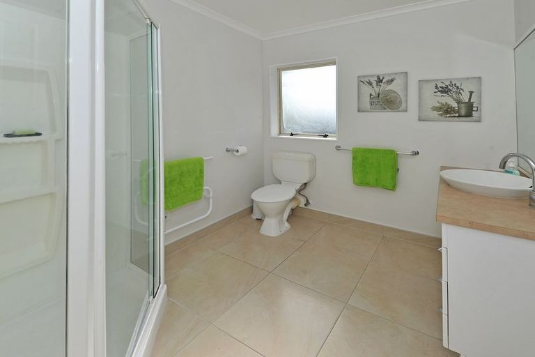 Photo of property in 15 Longford Park Drive, Takanini, 2112