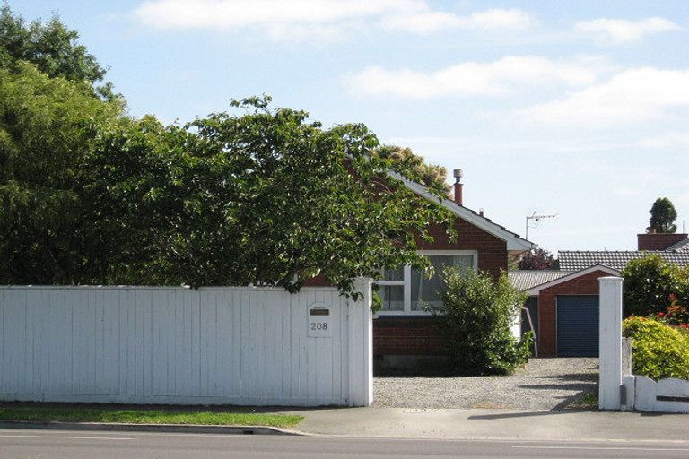 Photo of property in 208 Yaldhurst Road, Avonhead, Christchurch, 8042