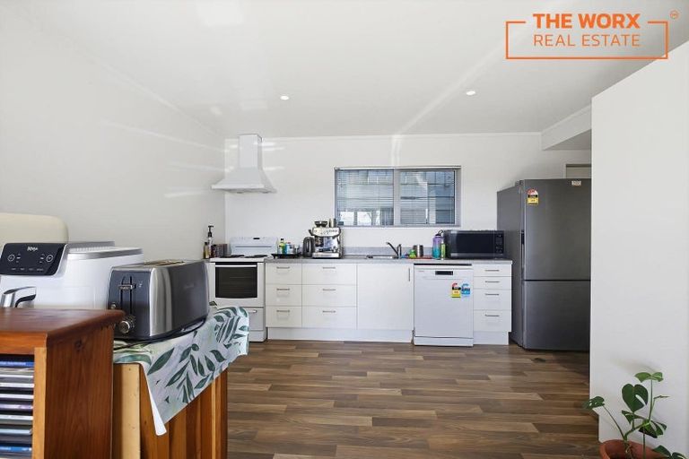Photo of property in 4/8 Middleton Road, Johnsonville, Wellington, 6037