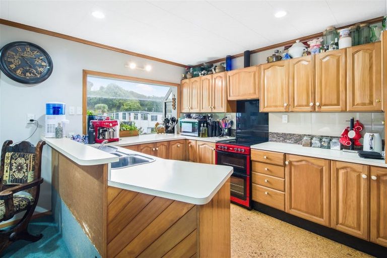 Photo of property in 19 Macaulay Street, Johnsonville, Wellington, 6037