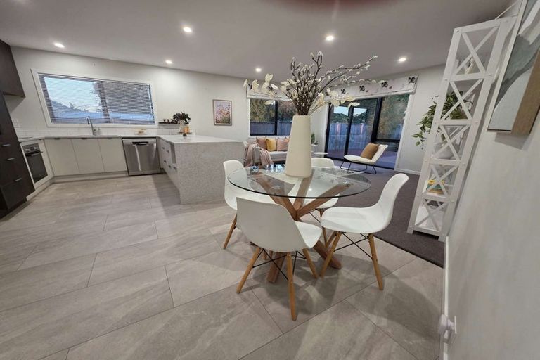 Photo of property in 108d Weraroa Road, Levin, 5510