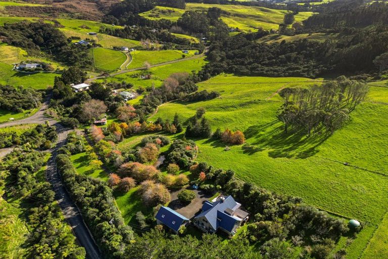 Photo of property in 487 Kanohi Road, Kaukapakapa, 0873