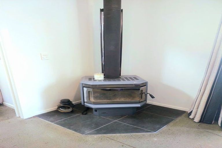 Photo of property in 14 Anaheim Place, Churton Park, Wellington, 6037