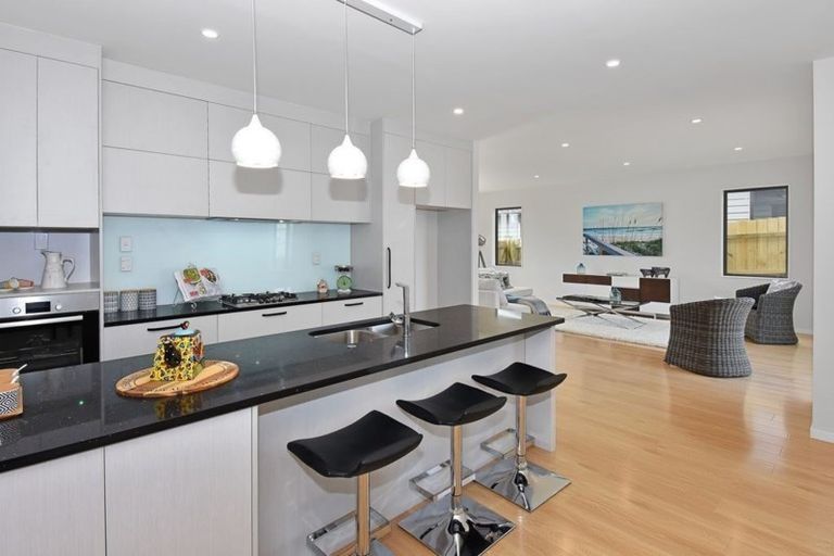 Photo of property in 13 Huahua Crescent, Papakura, 2110