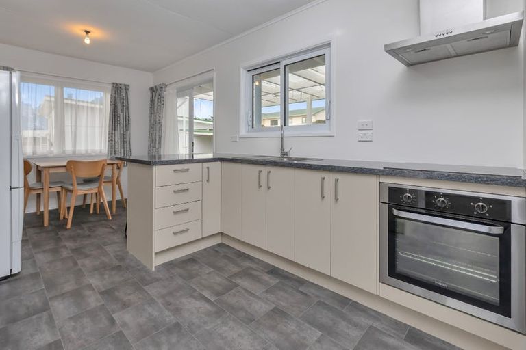 Photo of property in 21 Camellia Avenue, Ruakaka, 0116