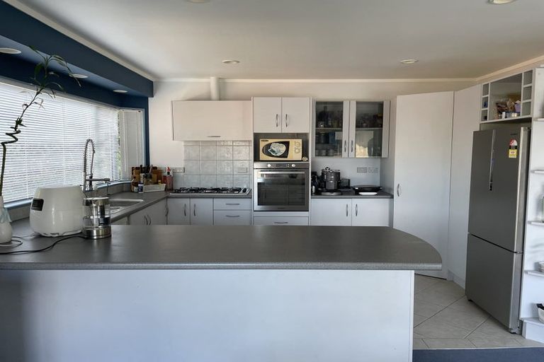 Photo of property in 3a Mckenzie Avenue, Arkles Bay, Whangaparaoa, 0932