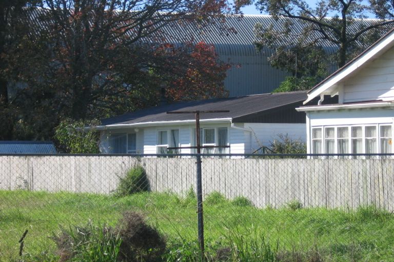 Photo of property in 1/31 Garelja Road, Henderson, Auckland, 0612