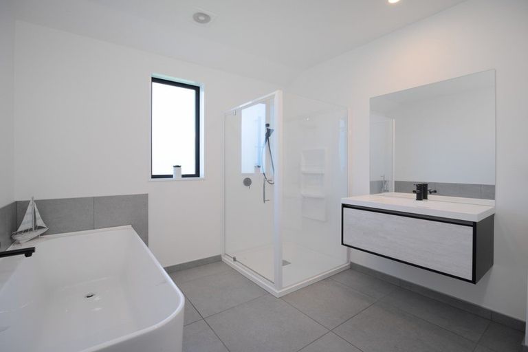 Photo of property in 68 Bradwell Crescent, Halswell, Christchurch, 8025