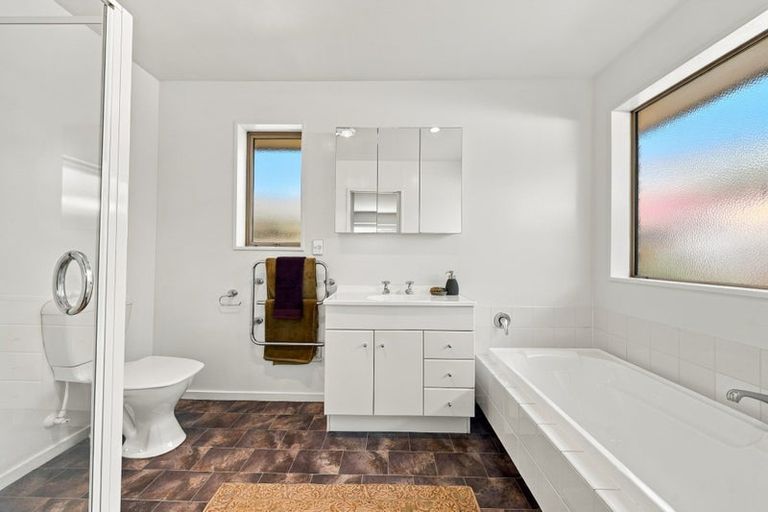 Photo of property in 33 Sanctuary Gardens, Shirley, Christchurch, 8052