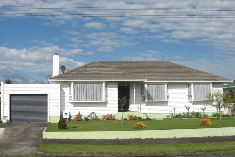 Photo of property in 26 Trafalgar Street, Westown, New Plymouth, 4310