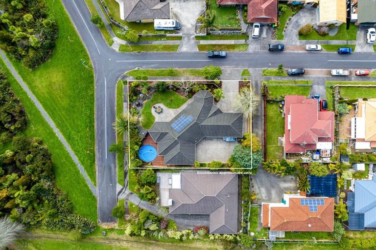 Photo of property in 54 Roy Maloney Drive, Henderson, Auckland, 0612