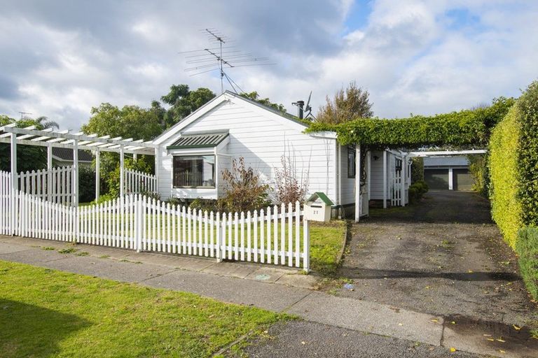 Photo of property in 21 Stout Street, Whataupoko, Gisborne, 4010